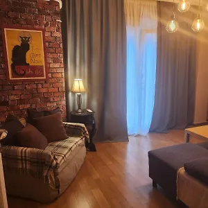  Apartment Pantheon