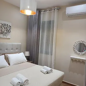 https://nikolas-joannas-apartments-2.kefaloniahotels.net